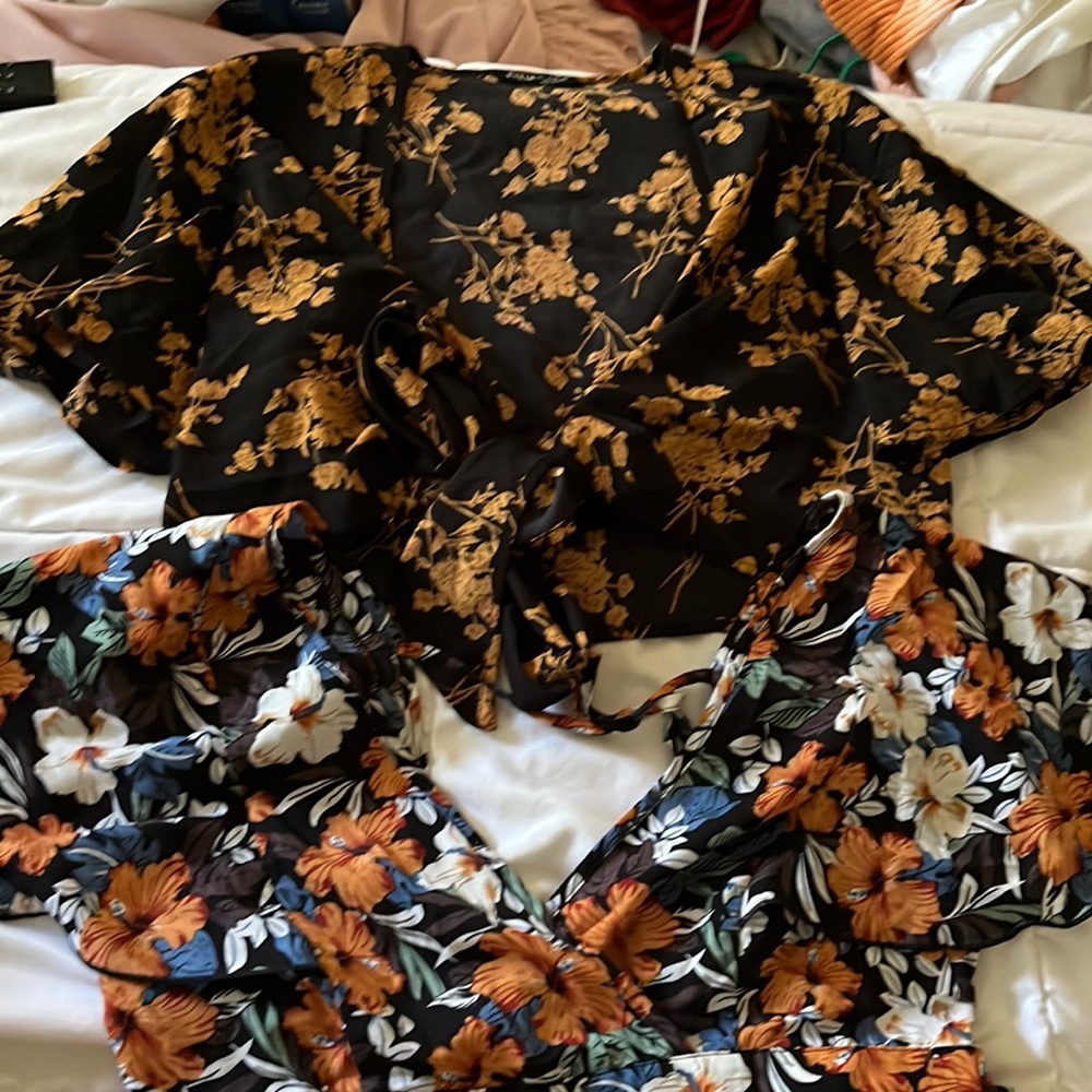 Bundle of 2 Floral SHEIN Tops